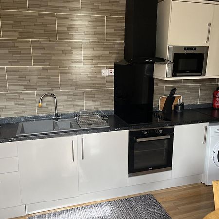 Adanhouse-Stockland Spacious 5 Bedroom House Sleeps 12 Private Garden Cardiff Esterno foto