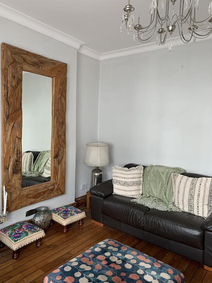 Adanhouse-Stockland Spacious 5 Bedroom House Sleeps 12 Private Garden Cardiff Esterno foto