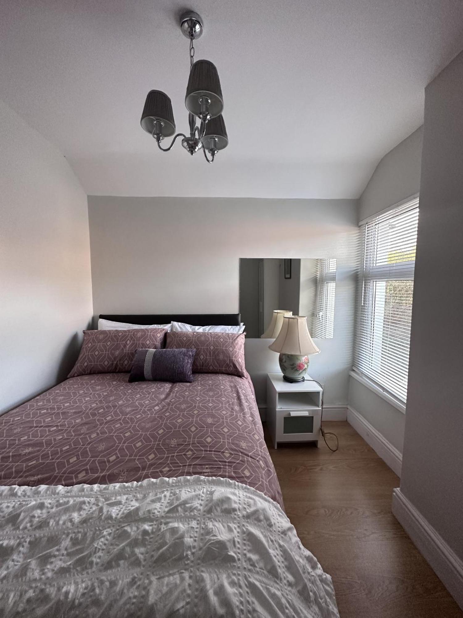 Adanhouse-Stockland Spacious 5 Bedroom House Sleeps 12 Private Garden Cardiff Esterno foto
