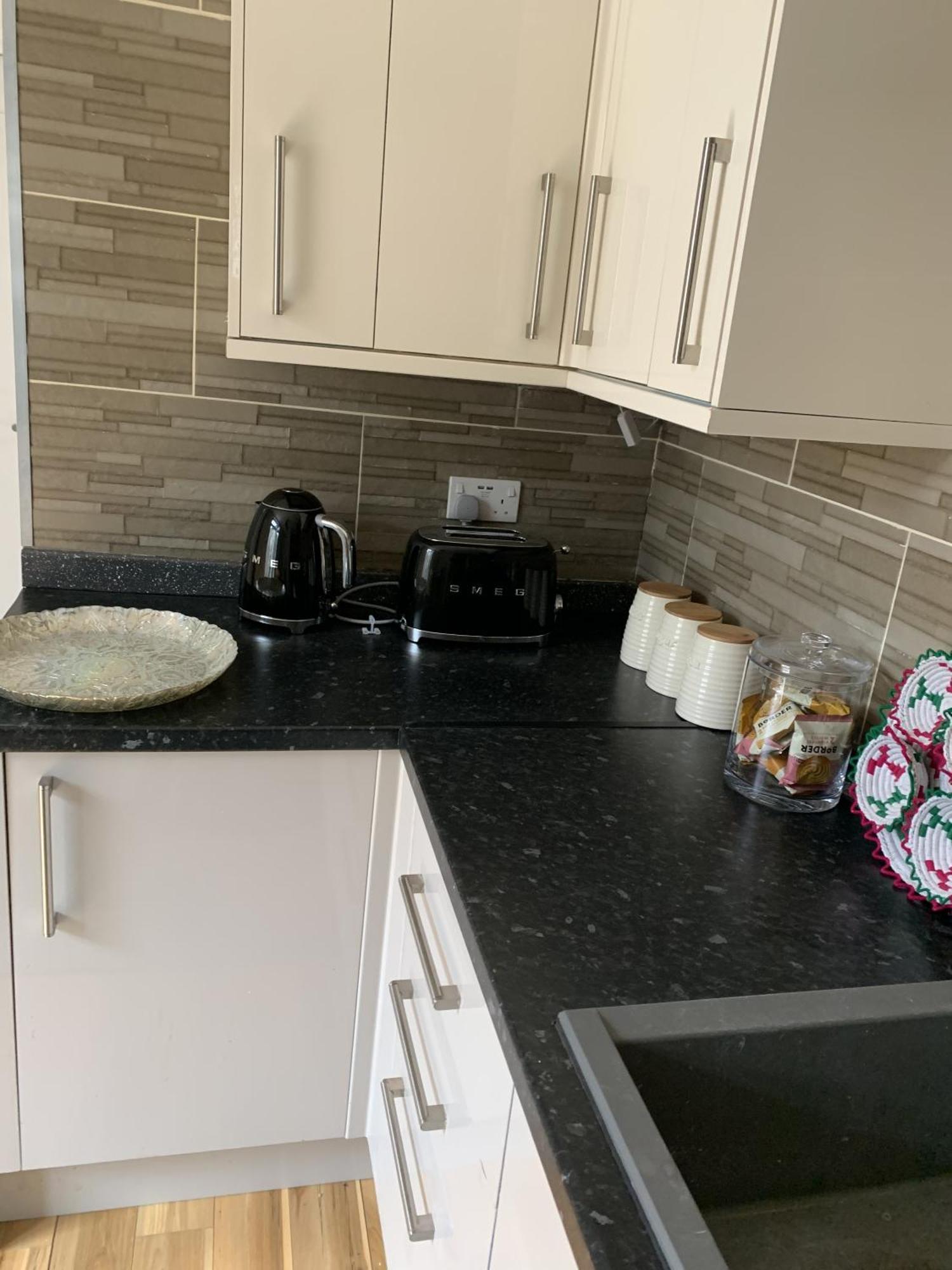 Adanhouse-Stockland Spacious 5 Bedroom House Sleeps 12 Private Garden Cardiff Esterno foto