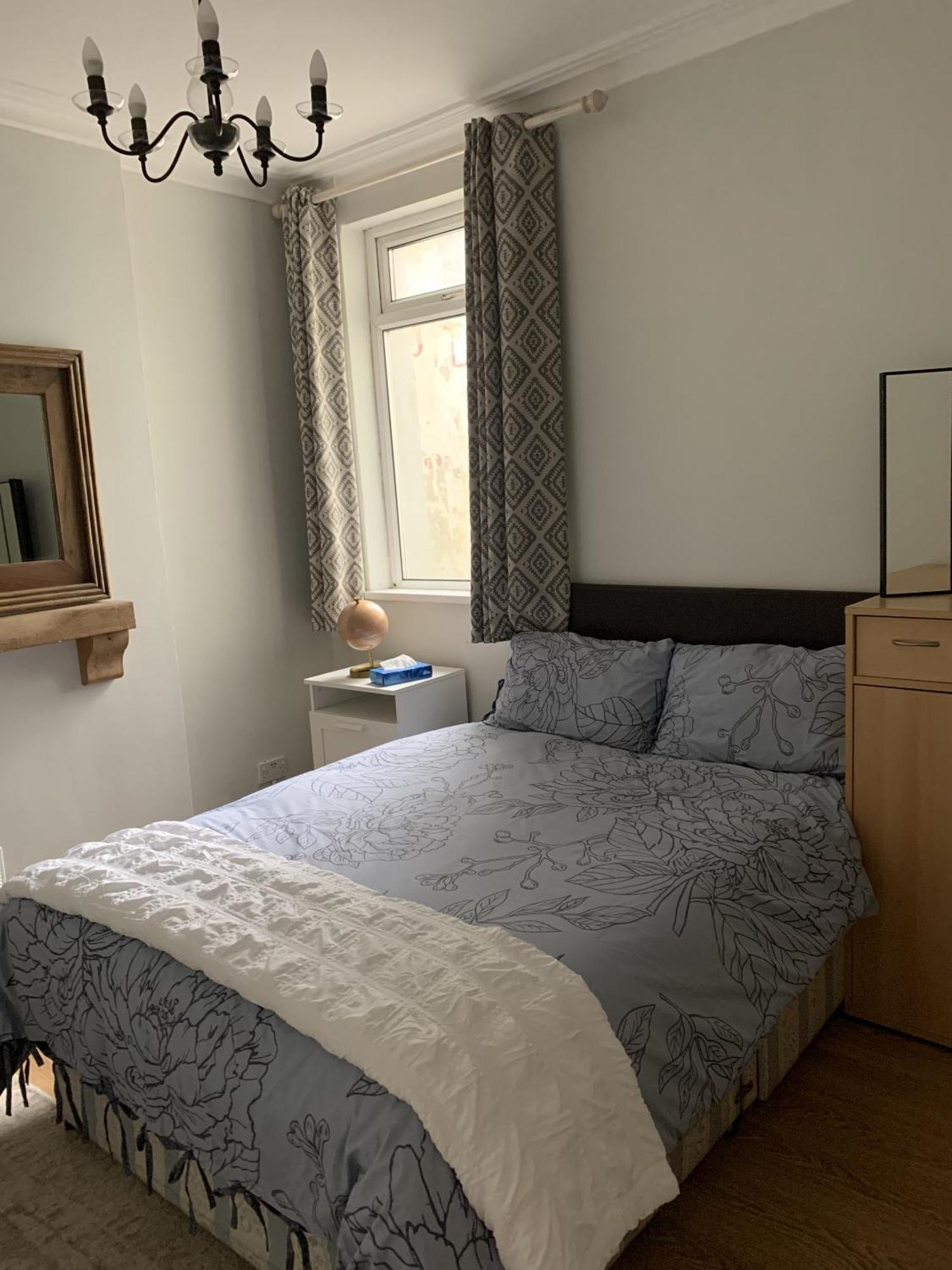 Adanhouse-Stockland Spacious 5 Bedroom House Sleeps 12 Private Garden Cardiff Esterno foto